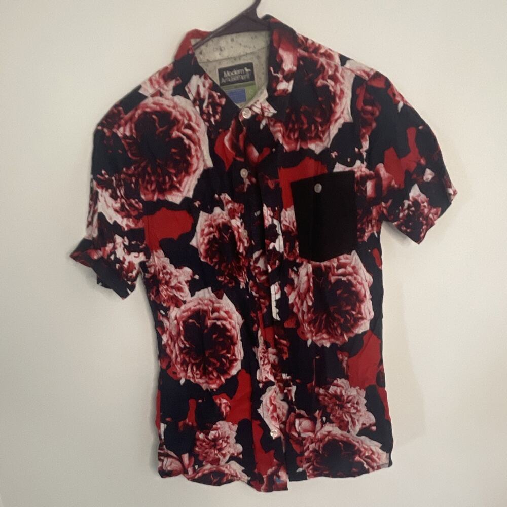 Modern Amusement Men’s S Cotton Short Sleeve Button Up Floral Shirt Pockets